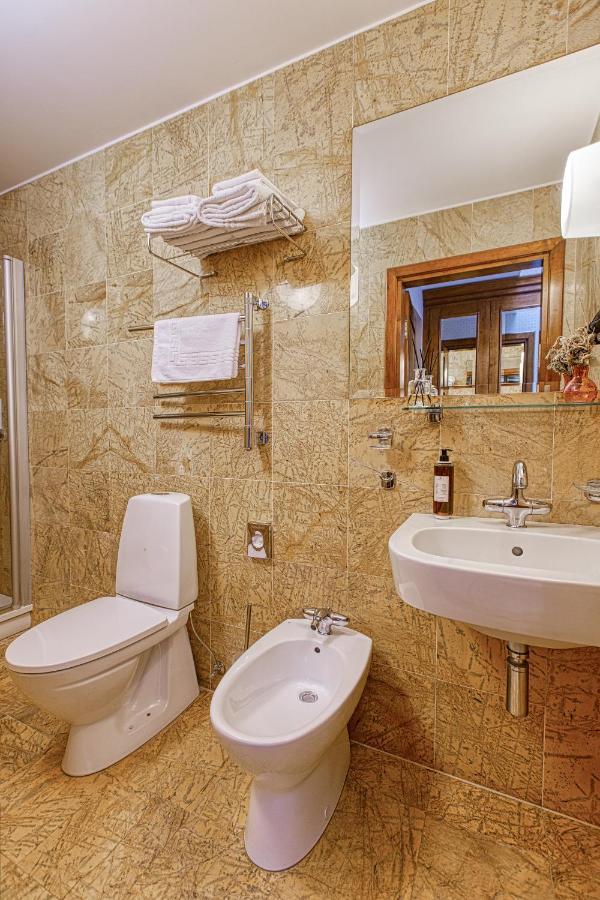 White Lily Apartment Клайпеда Экстерьер фото